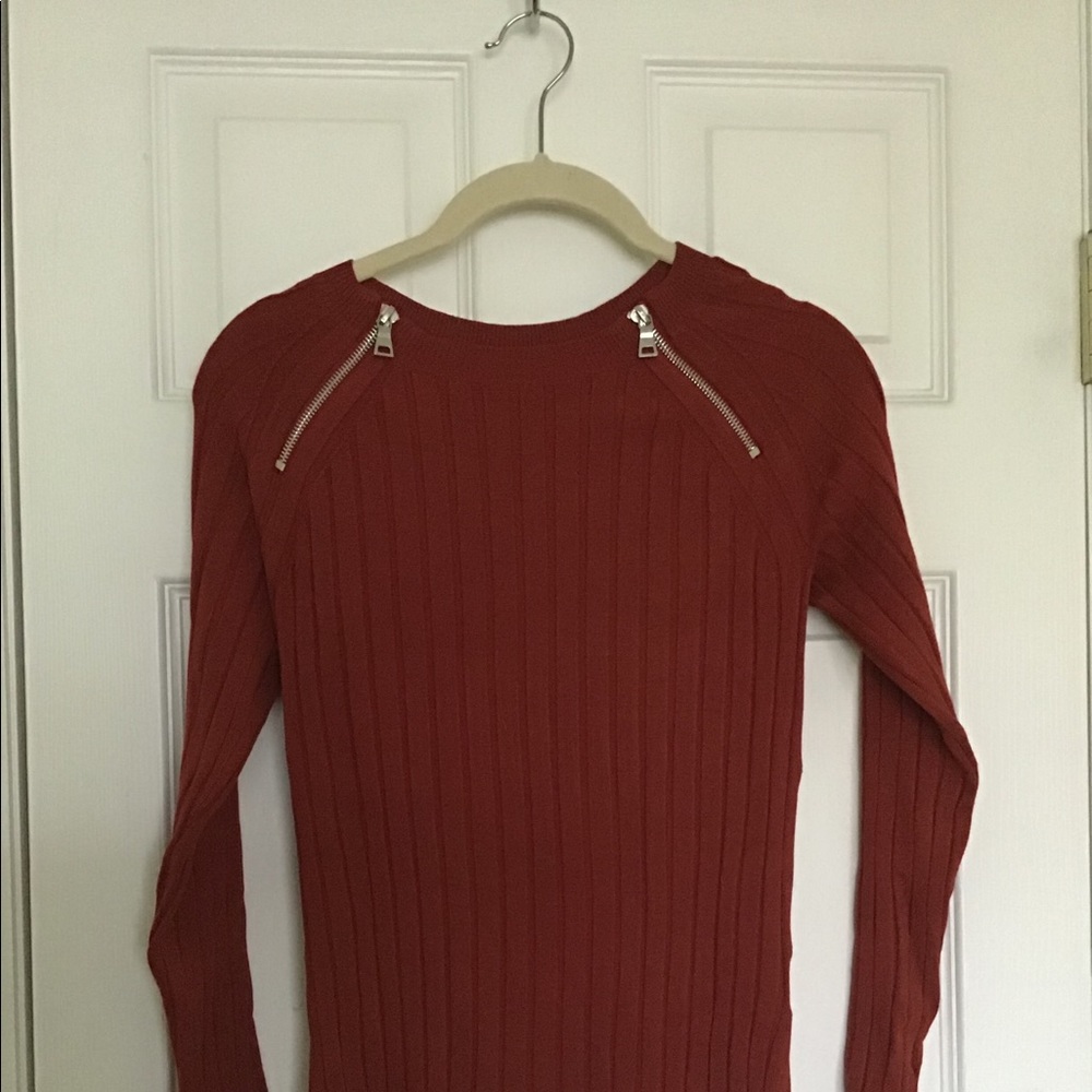 Rust I.N.C. Ribbed top with Zipper Trim